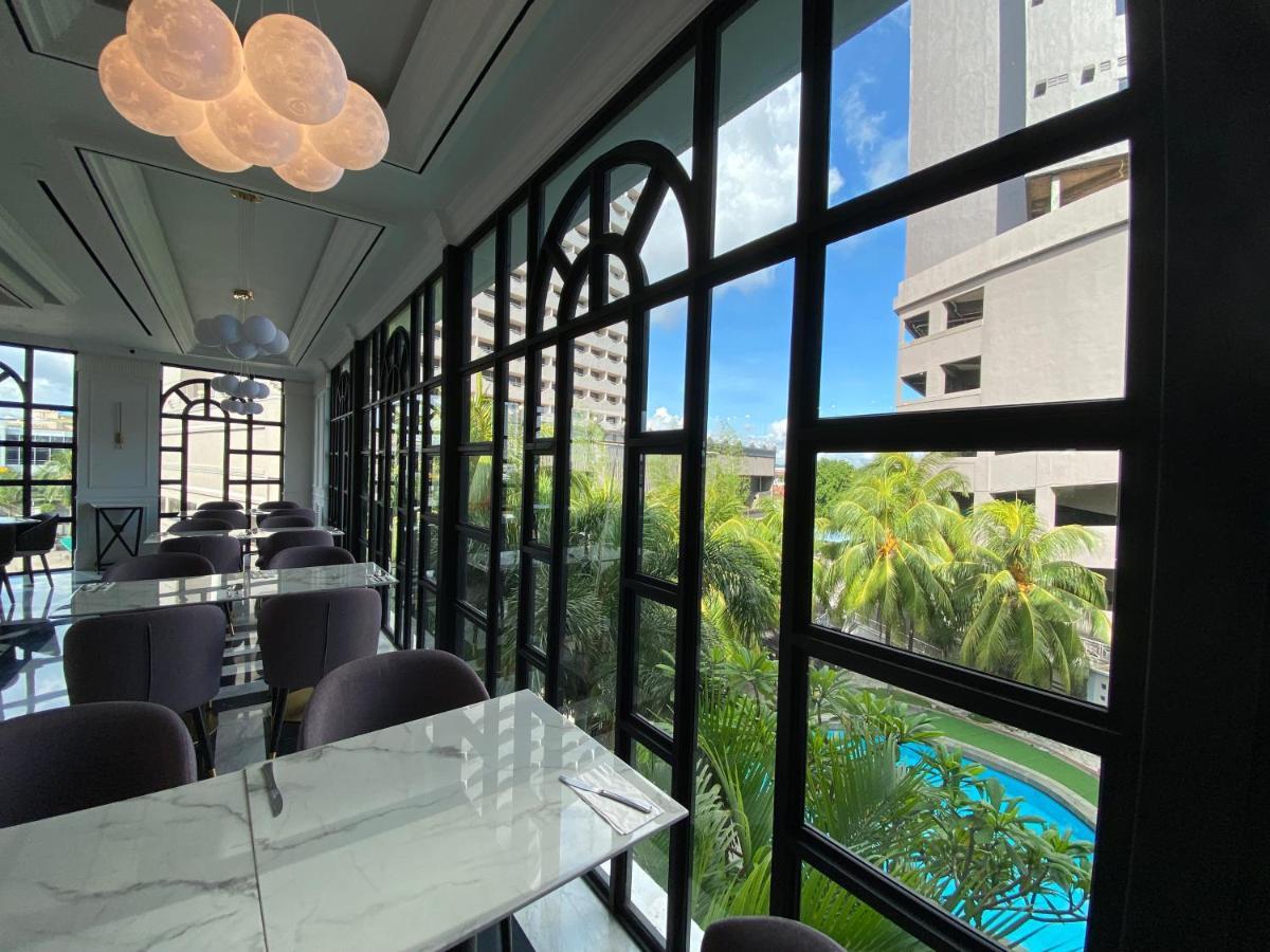 Grand Eska Hotel & Suites Batam Nagoya Extérieur photo