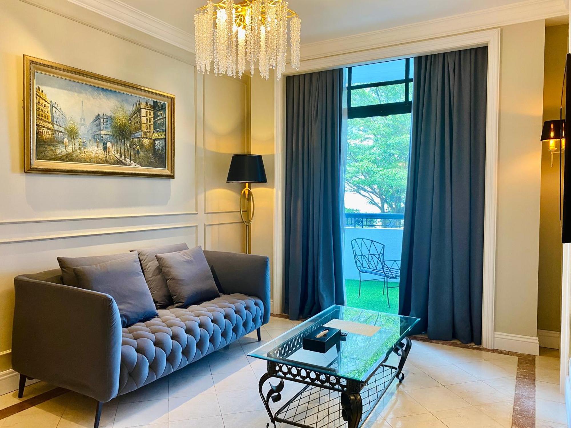 Grand Eska Hotel & Suites Batam Nagoya Extérieur photo