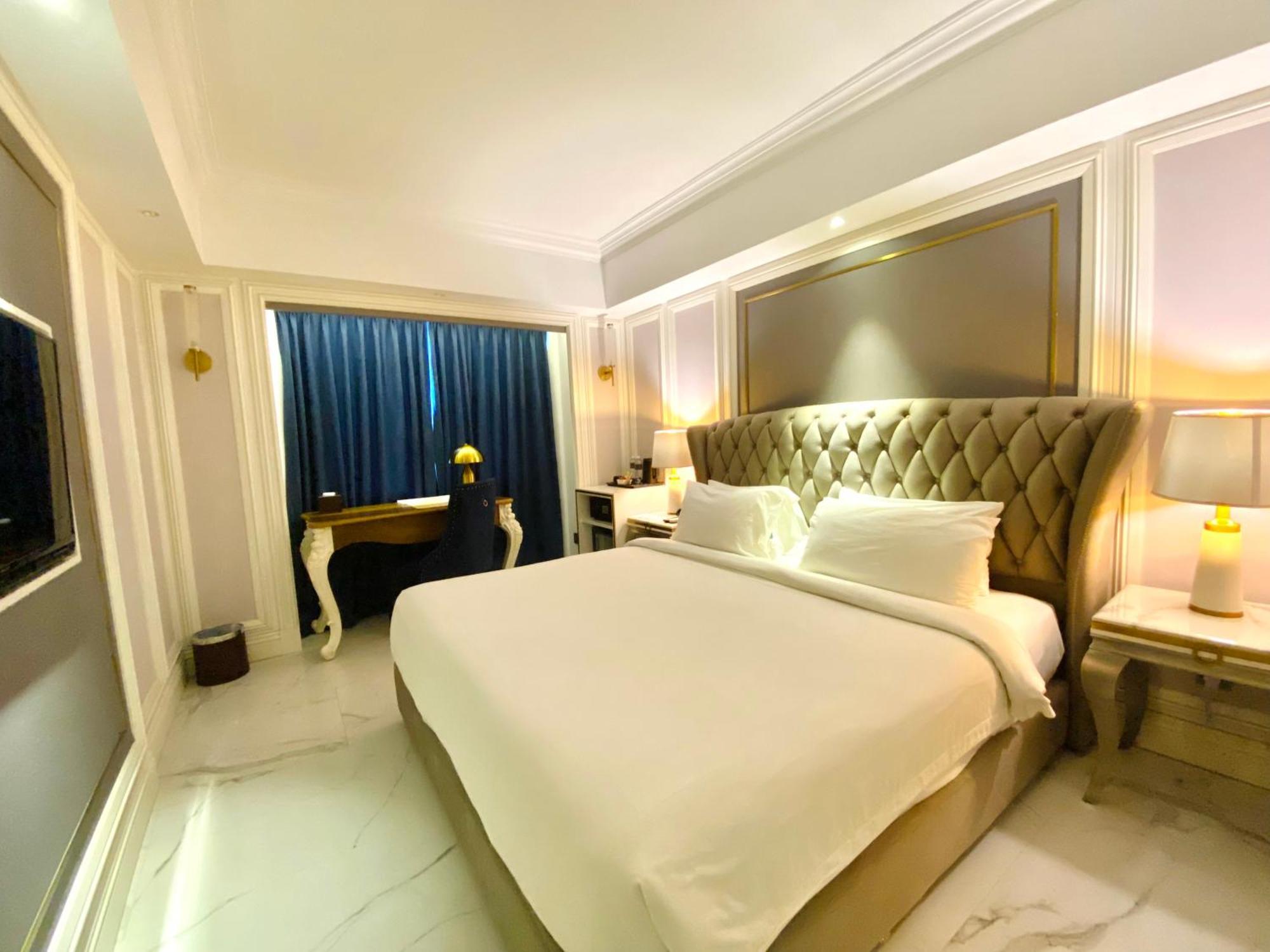 Grand Eska Hotel & Suites Batam Nagoya Extérieur photo