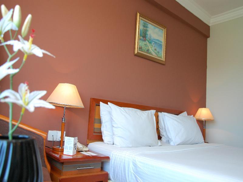 Grand Eska Hotel & Suites Batam Nagoya Extérieur photo