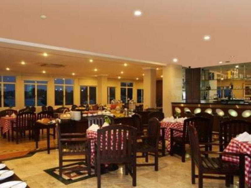 Grand Eska Hotel & Suites Batam Nagoya Extérieur photo